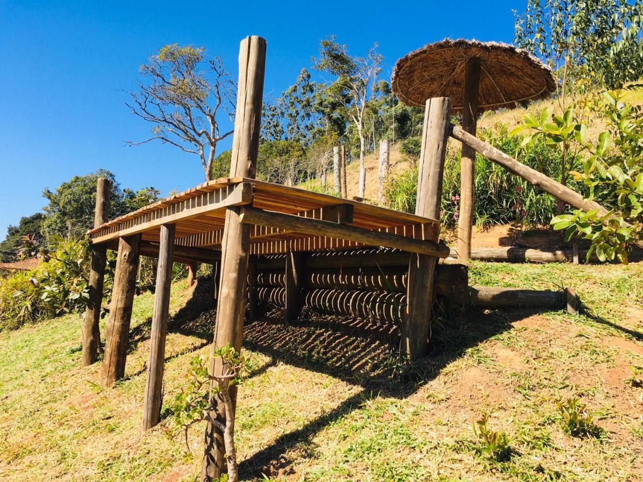 فيلا Santo Antônio do Pinhalفي Chales Fenix المظهر الخارجي الصورة